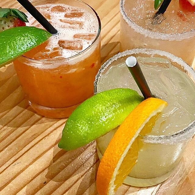 Introducing $6 margaritas from open-close every Thursday ALL SUMMER LONG🍹! Tag a margarita lover!